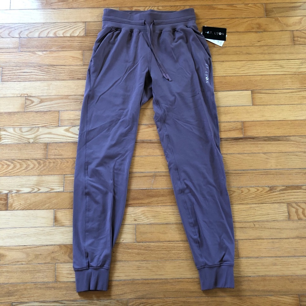 St. Lyon Lax Joggers in Mauve